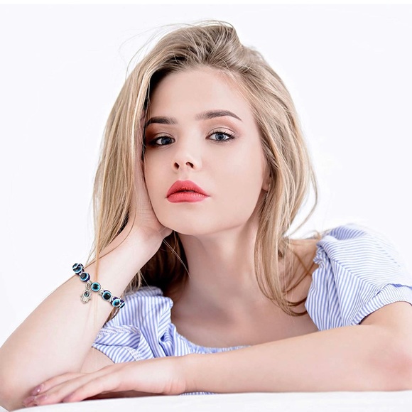 Size Small Blue Hamsa protection/luck bracelet 8mm - Picture 12 of 16